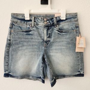 NYDJ denim jean shorts size 8 32 Lift and Tuck Technology Womens Bermuda
